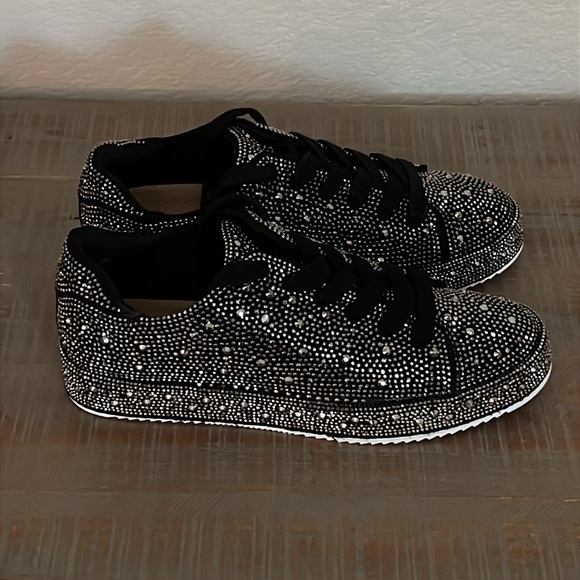 I.N.C Women's Lola Pewter Bling Sneakers - Picture 6 of 12